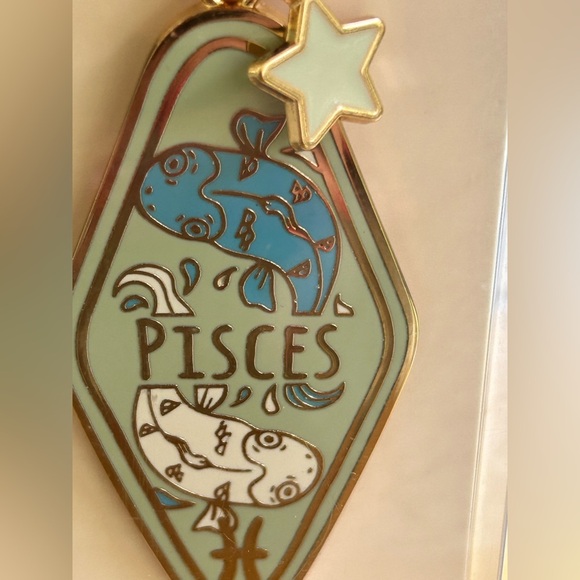 Expressions Zodiac Pisces Keychain with Blue and White Accents - Picture 1 of 3